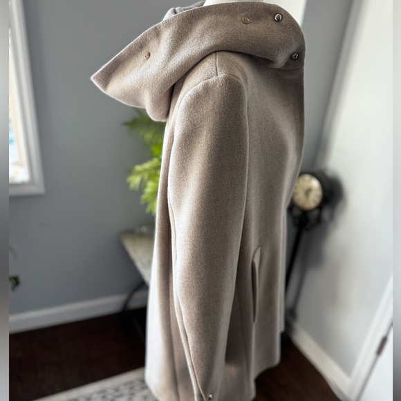 MANGO mixed blend coat.Size Medium.
Color light beige. - Picture 11 of 16